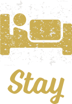 泊まる